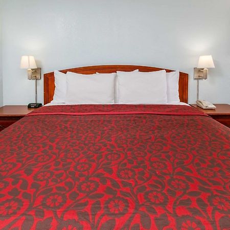 Oyo Hotel Muskogee Near Creek Nation Casino - Hwy 64 Esterno foto